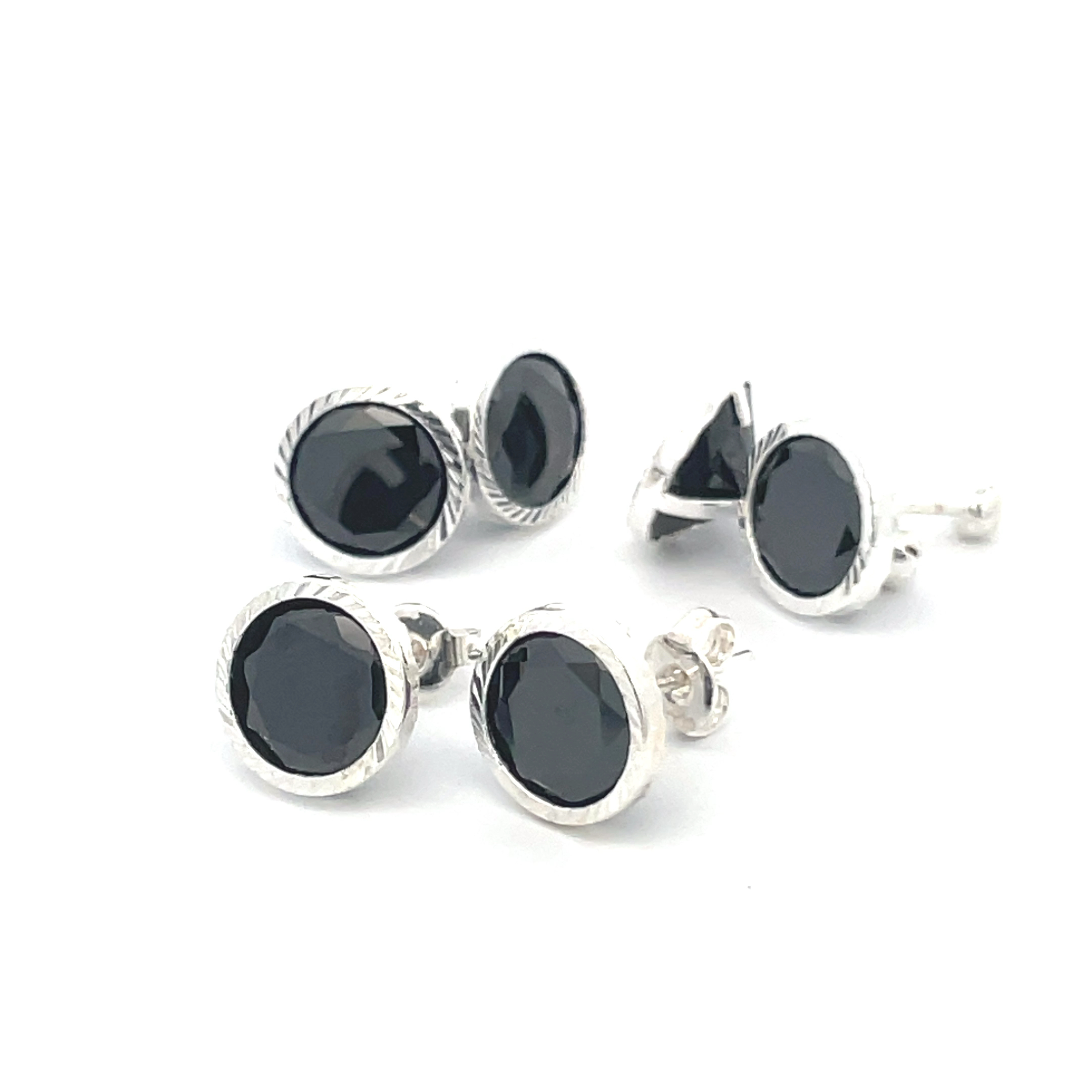 Broquel de plata Bisel facetado con piedra redonda negra 9mm - Imagen 4