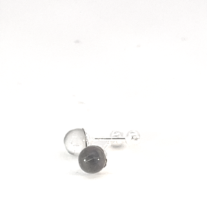 Broquel de plata con piedra mágica lisa y redonda 4mm