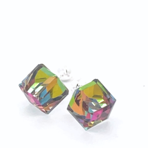 Broquel de plata Sin bisel con piedra mágica cubo 6mm