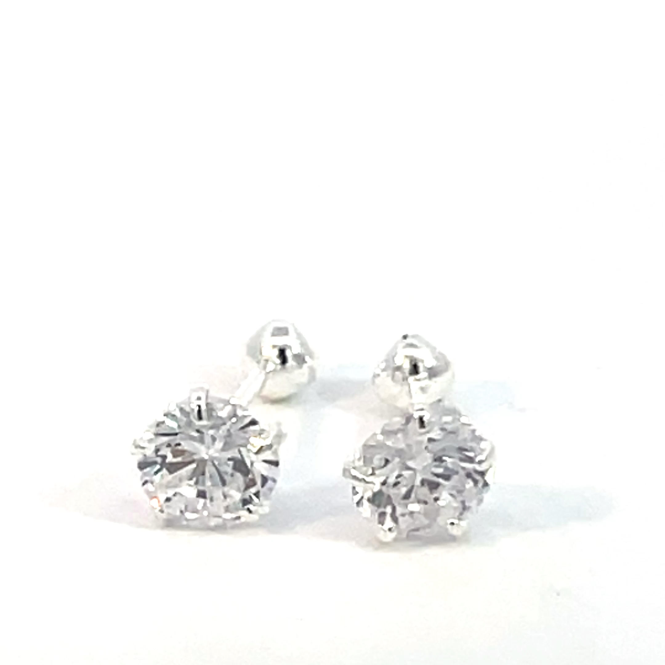 Broquel de plata Sin bisel con piedra redonda blanca 5mm