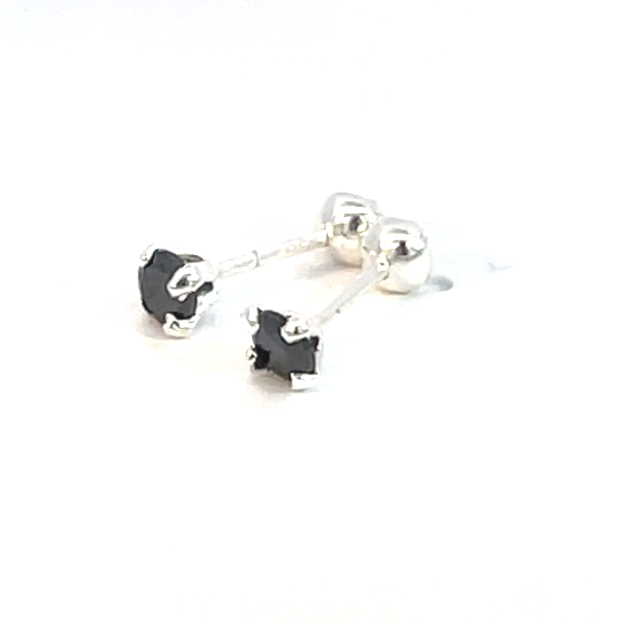 Broquel de plata Sin bisel con piedra redonda negra 3mm - Imagen 2