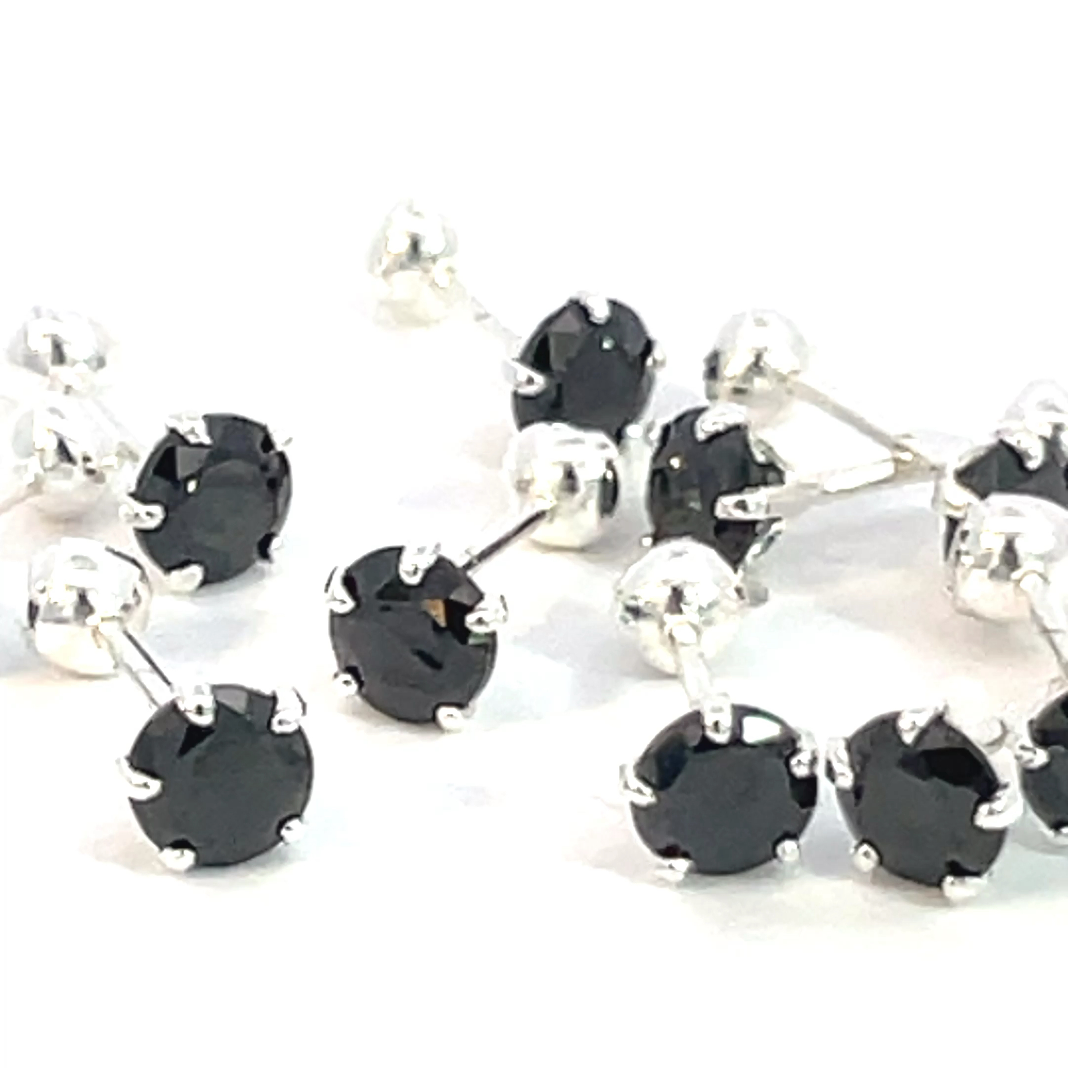 Broquel de plata Sin bisel con piedra redonda negra 4mm - Imagen 4