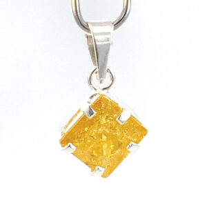 Dije de plata con piedra congelada cuadrada amarilla 7mm