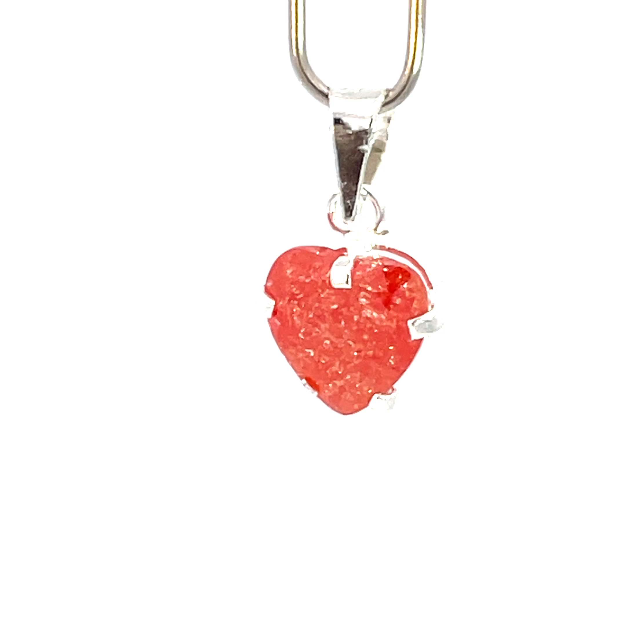 Dije de plata con piedra congelada corazón roja 8mm