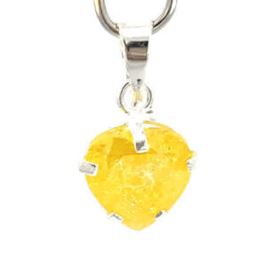 Dije de plata con piedra congelada corazón amarilla 8mm