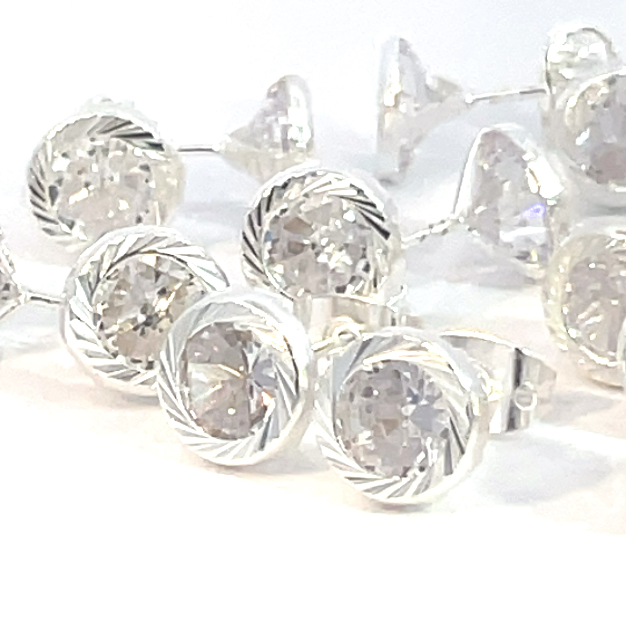 Broquel de plata Bisel facetado con piedra redonda blanca 7mm - Imagen 4